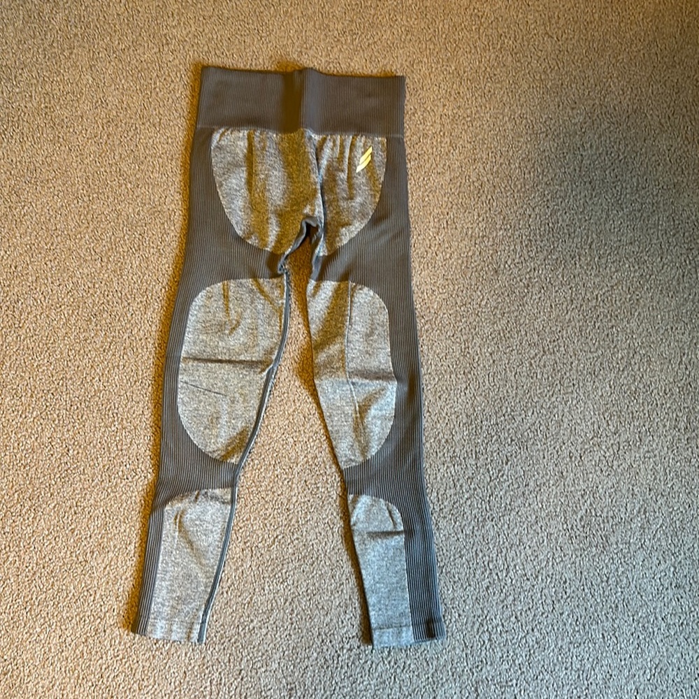 Women’s athletic leggings. Brand: do you even